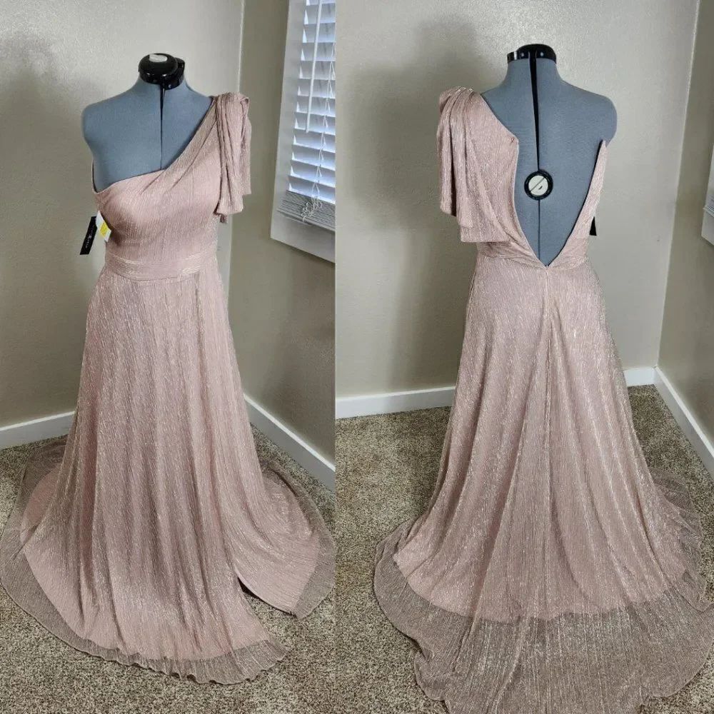 Betsy & Adam Metallic Evening Gown Size 8